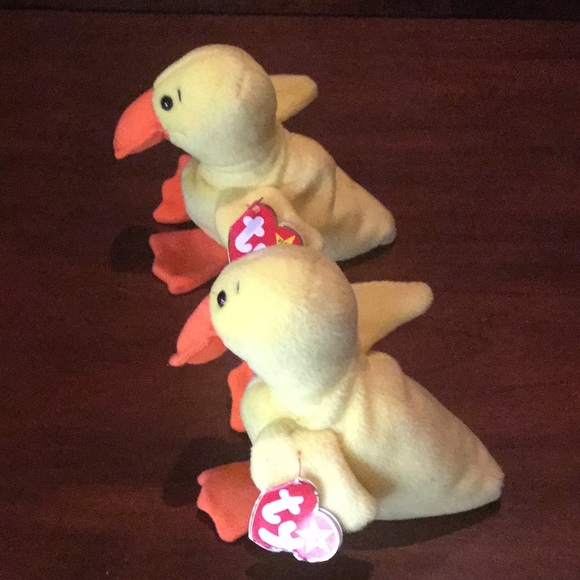 Quackers the Duckling Beanie Baby - Picture 2 of 5